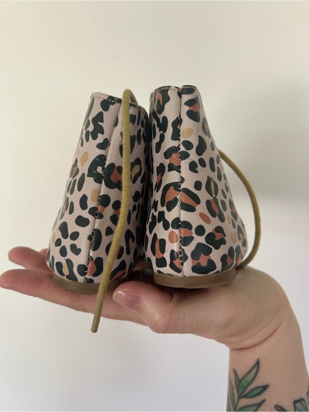 West Coast Mocs Leopard Print Boots Size 7 - Picture 2 of 6
